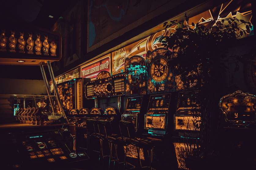 Cashback Bonuses vs. Free Spins: Which Casino Reward Is Right for You?